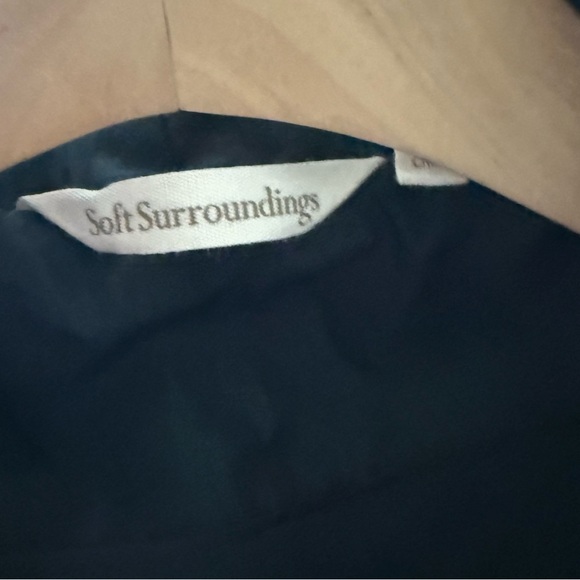 Soft Surroundings|Black Sleeveless Quilted Puffer Vest with ruffles•••size XS - Picture 7 of 11